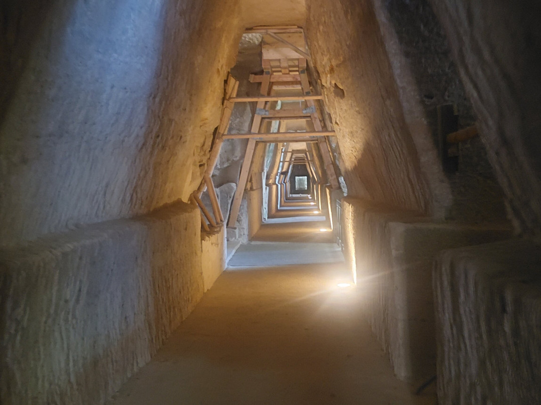 Sibyl's Cave (Antro della Sibilla)-波佐利必去景点