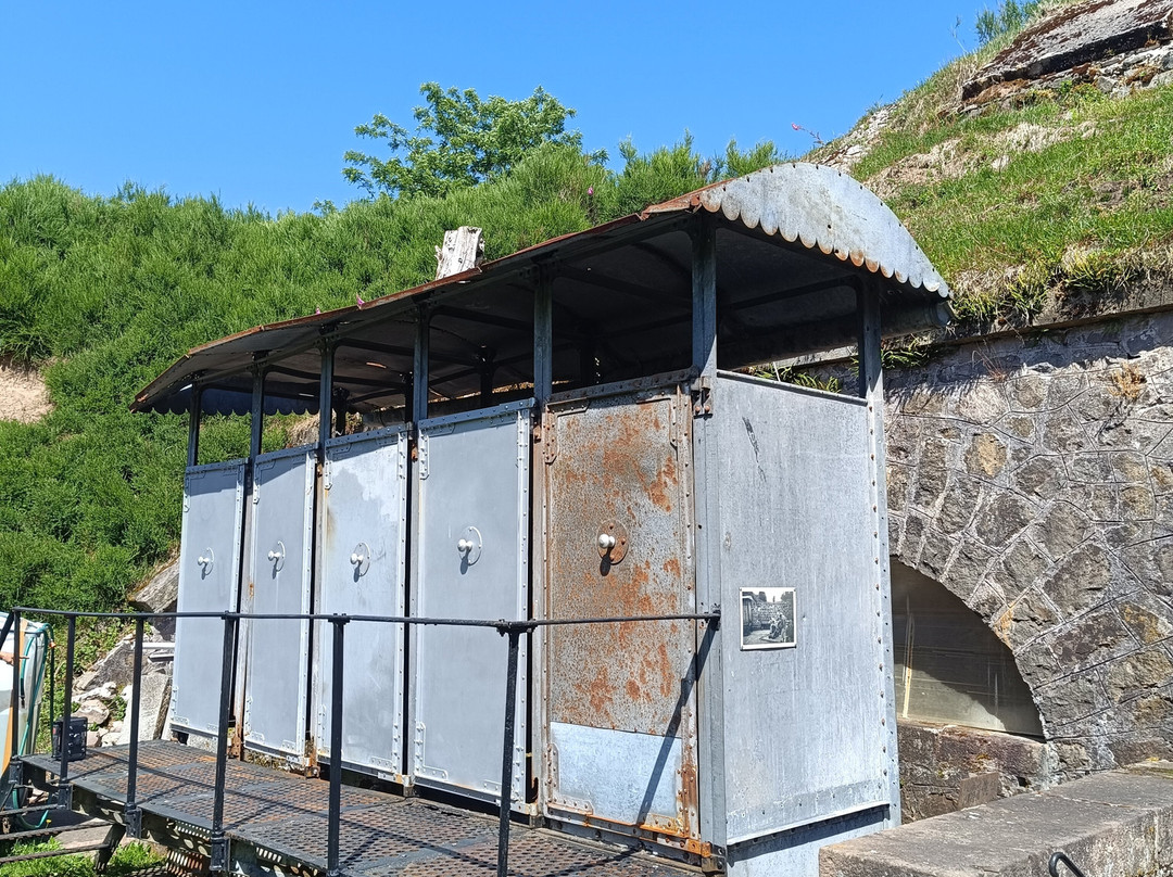 Fort du Parmont-Remiremont必去景点