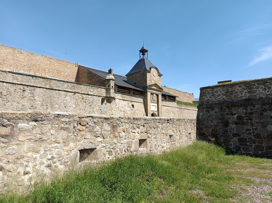 Fort Mont Louis-Mont-Louis必去景点