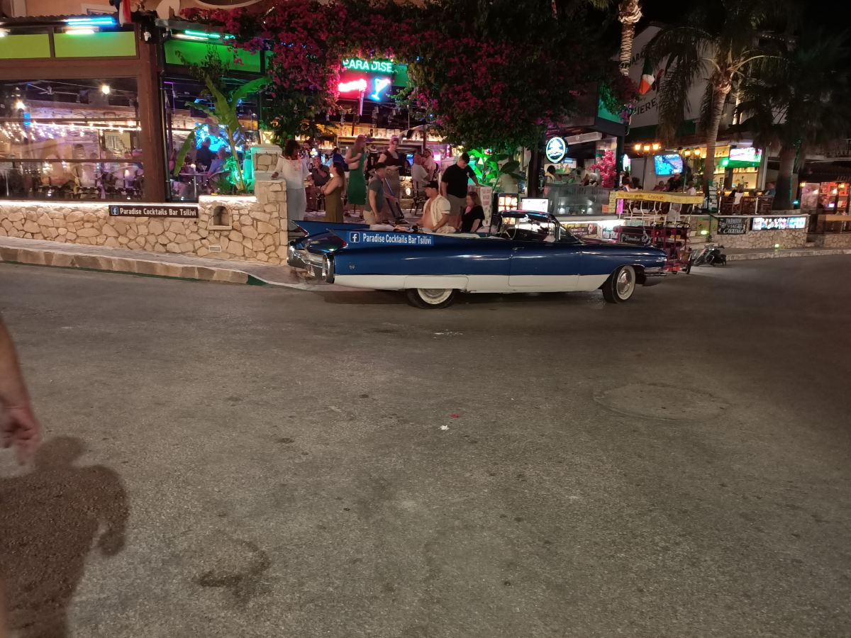 泽金索斯的特索罗酒店-旅行者
