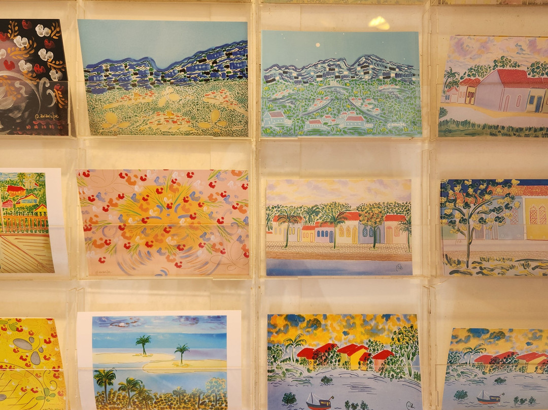 Galeria e Fundação Oscar Araripe-蒂拉登特斯必去景点