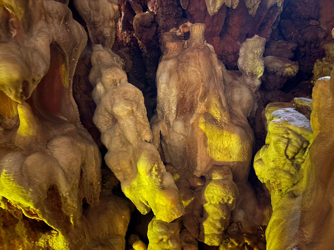 Kastania Cave-Kastania必去景点