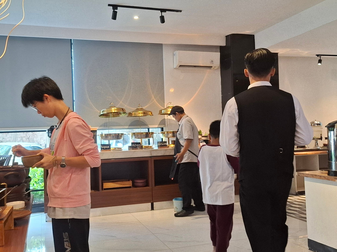 三宝拢科塔拉玛地铁公园景观酒店主图