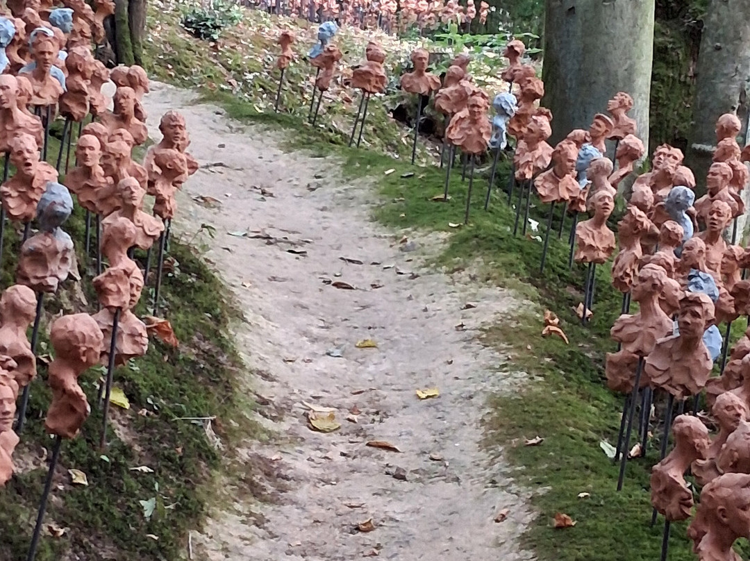 Hannah Peschar Sculpture Garden-Ockley必去景点