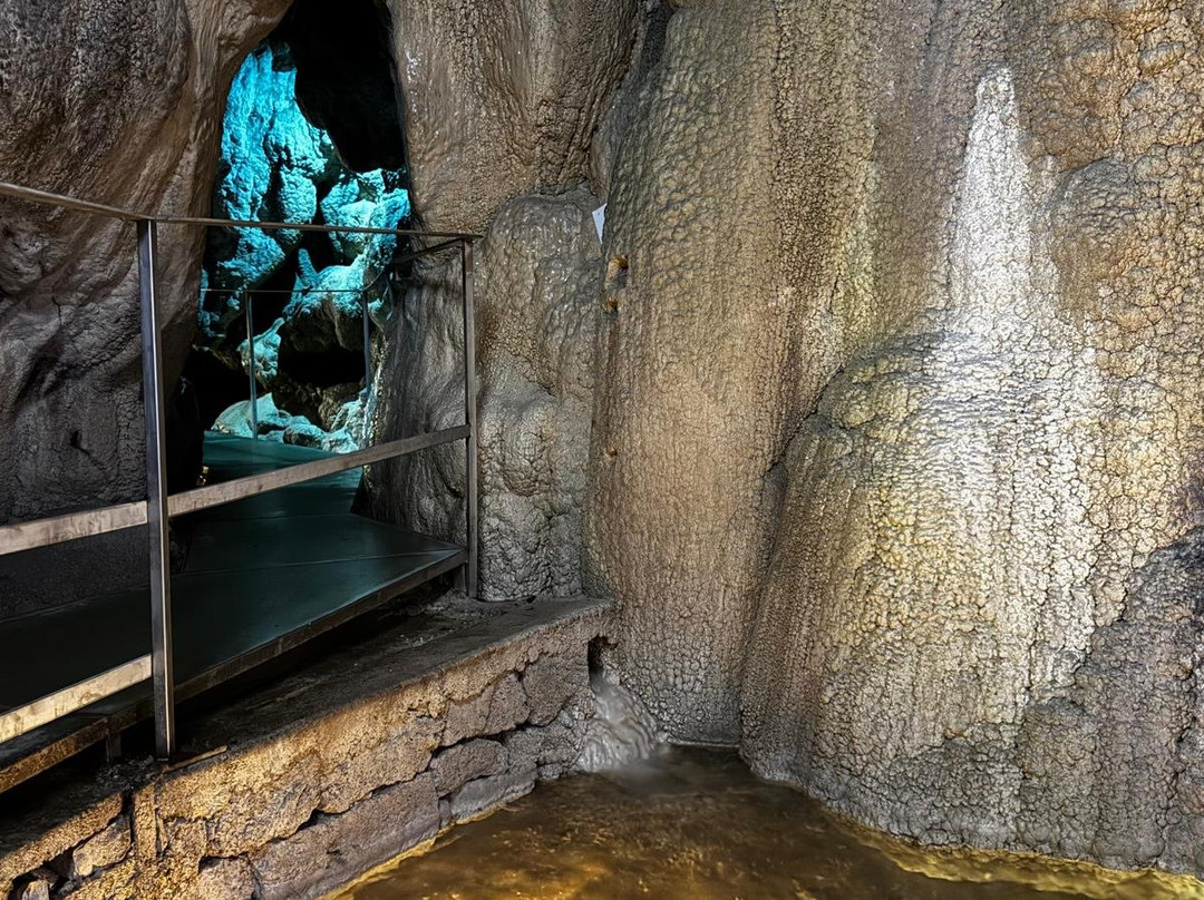 Grotte di Rescia-Claino con Osteno必去景点