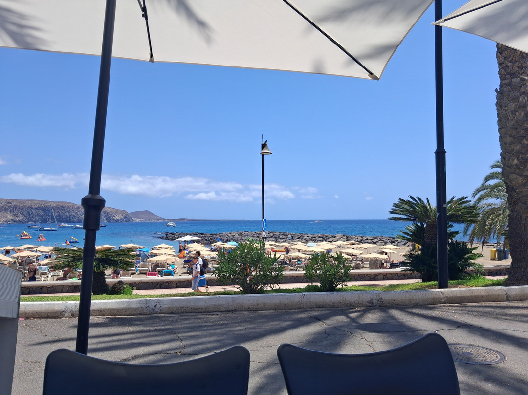 Palmeras Beach Restaurant