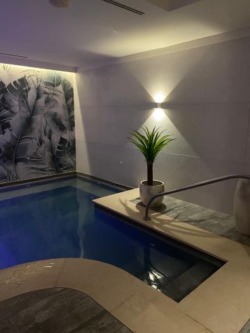吉尔迪诺套房 Spa 酒店-旅行者