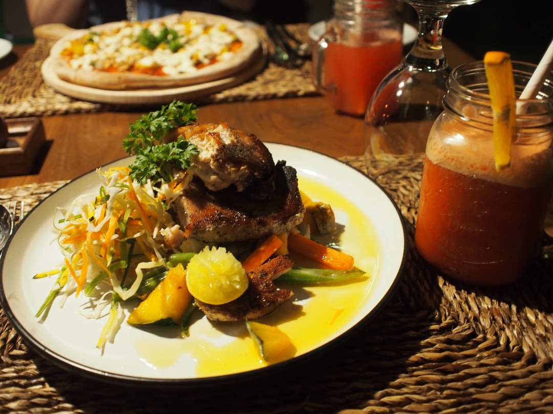 Timber Cabin Restaurant & Lounge