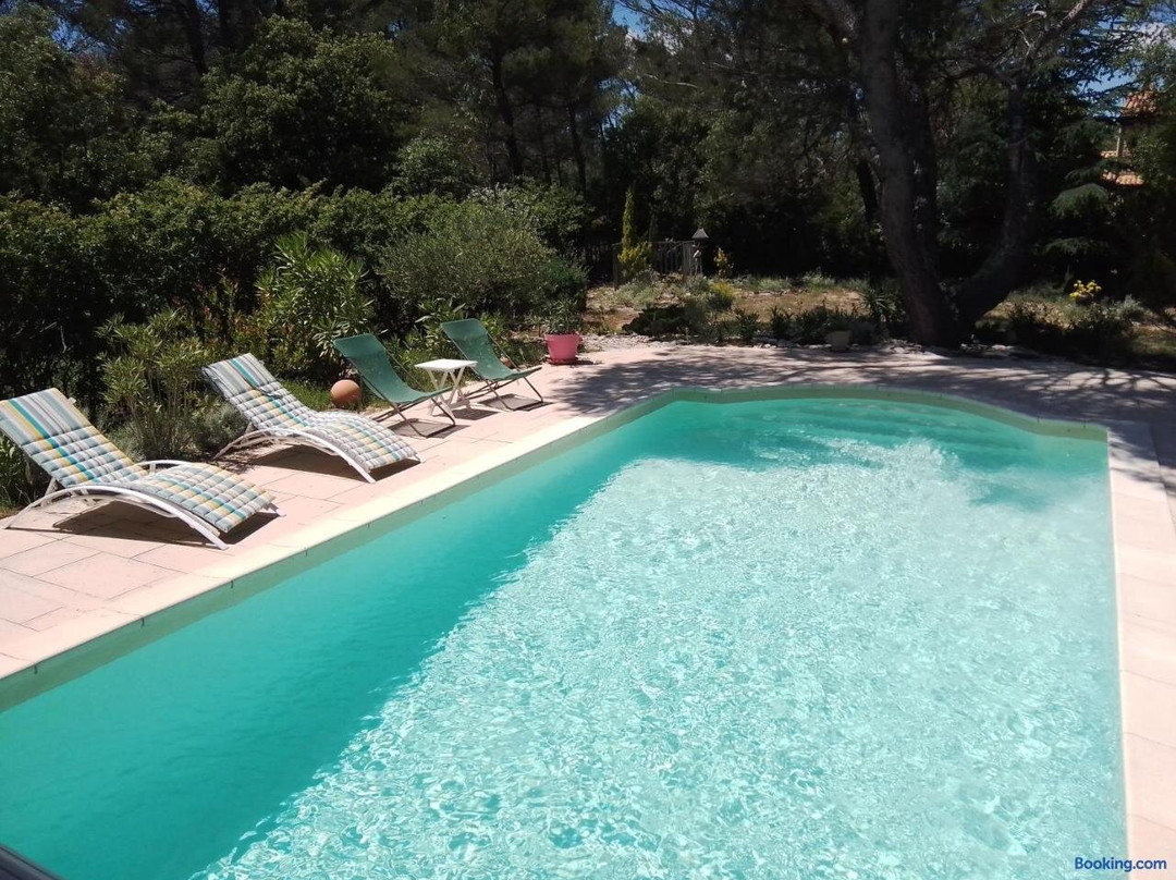 Les Chambres d'Adeline B&B