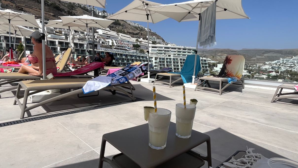 里约皮埃德拉斯公寓酒店-旅行者
