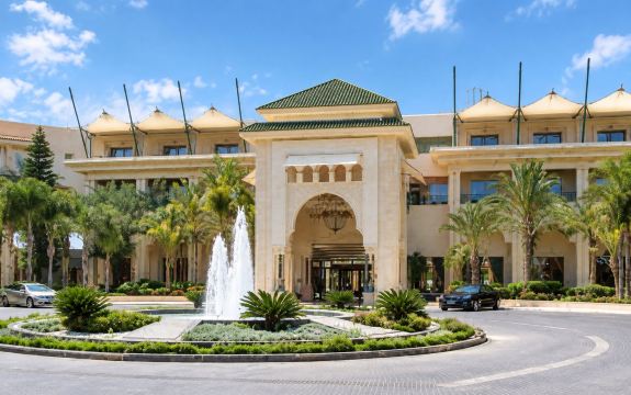 卢瑟里奥 SPA 酒店-旅行者
