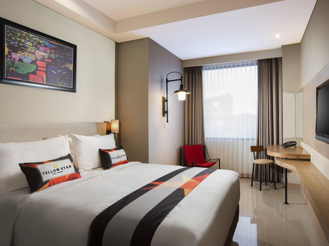 Yellow Star Hotel Gejayan