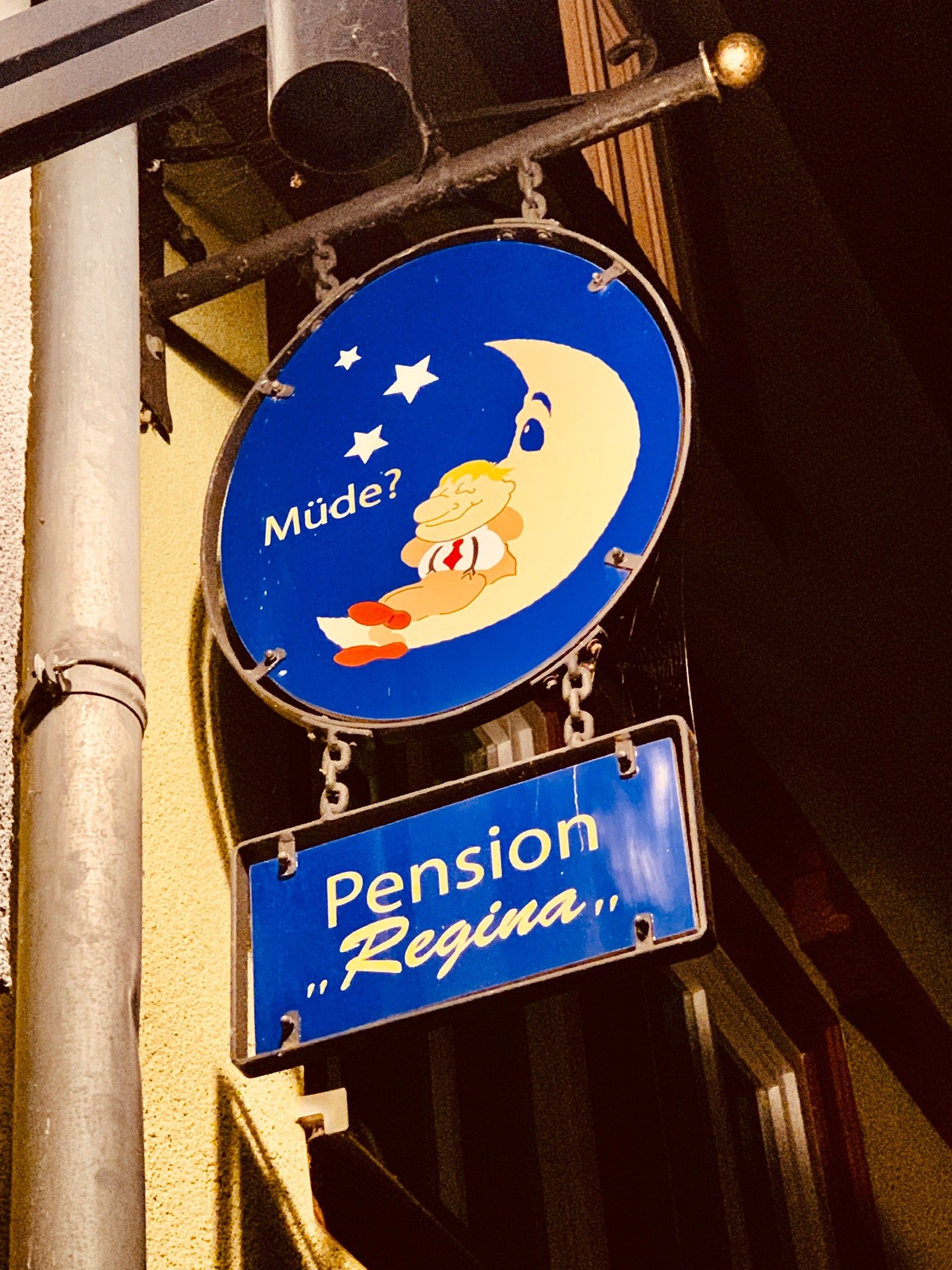 Pension Regina-官方