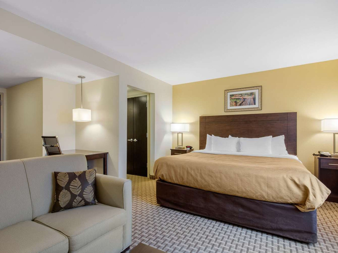 MainStay Suites St. Louis - Airport主图