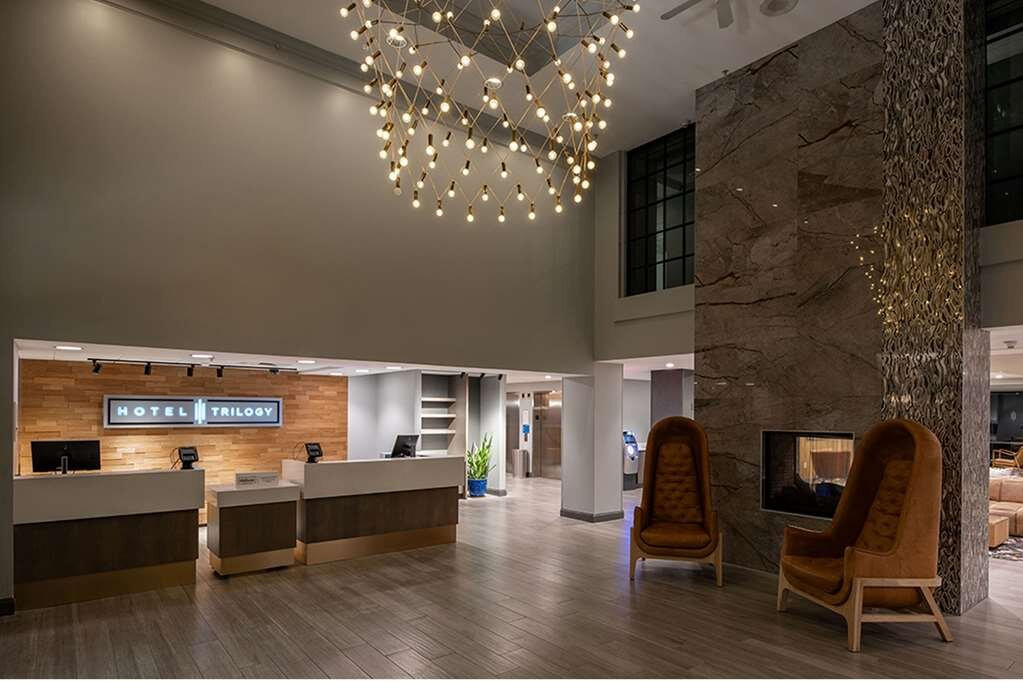 阿尔巴尼莱瑟姆靛蓝酒店主图