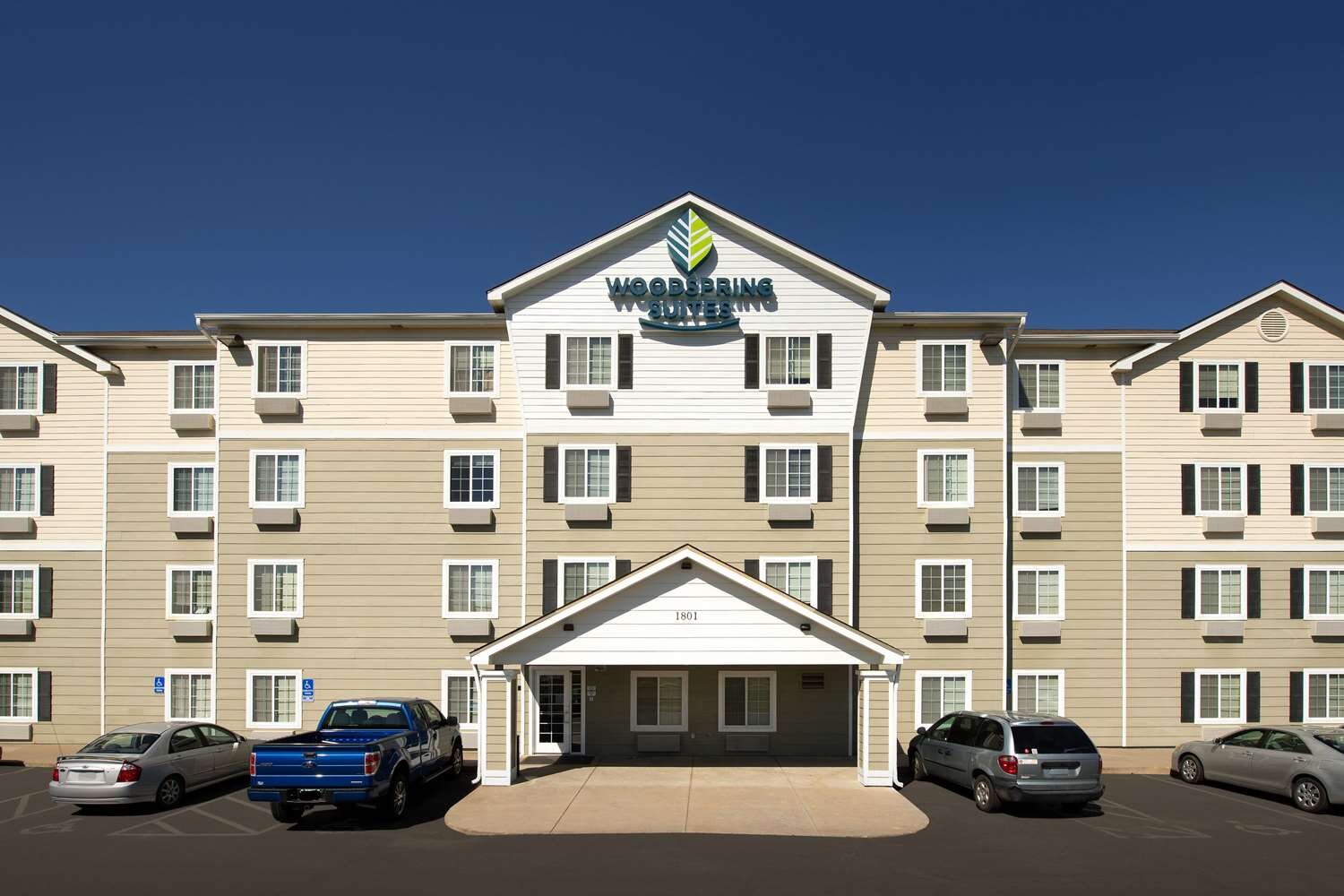 WoodSpring Suites Topeka-官方
