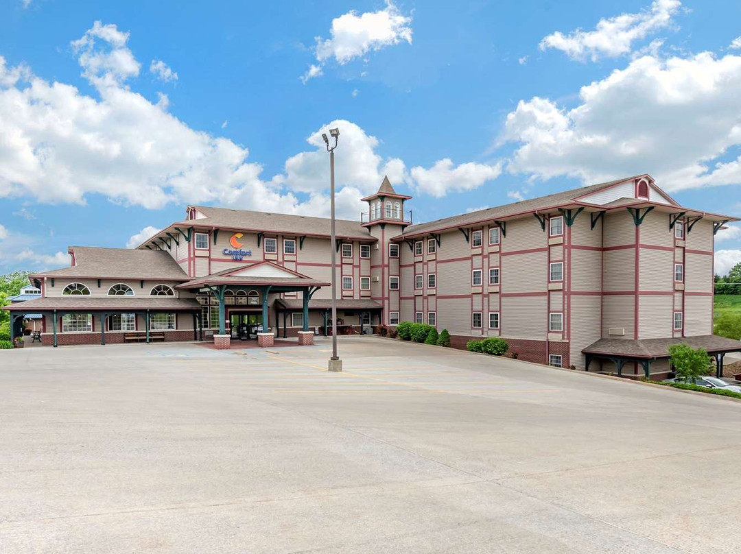 Centerview酒店住宿-Comfort Inn Warrensburg Station
