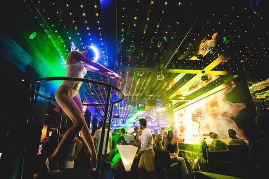 Saint & Sinner-波雷奇必去景点