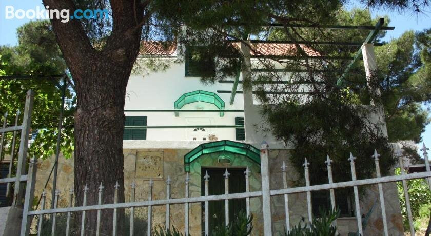 Vila Violeta