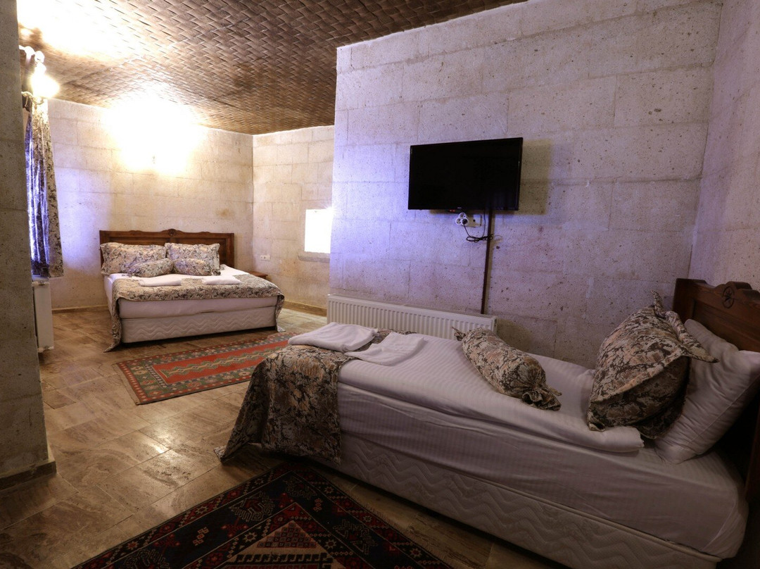 Eliz Cave House主图