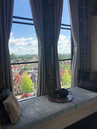 The Clock Tower主图