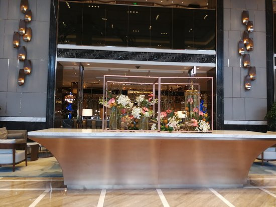宁波北仑世茂希尔顿逸林酒店主图
