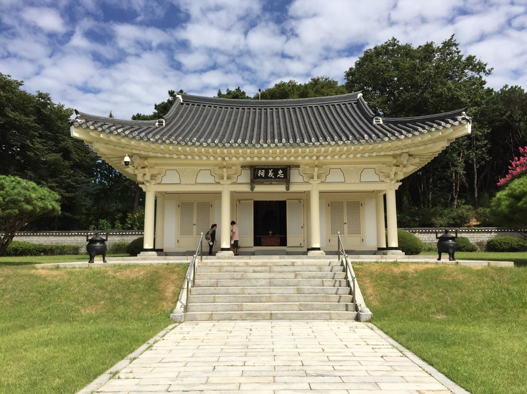 礼山郡旅游景点-Chunguisa Shrine