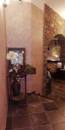 弗洛德内乌酒店主图