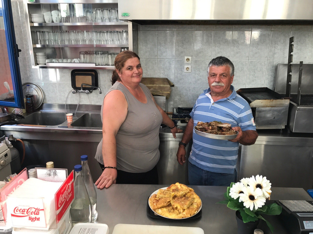 Apollon餐馆和美食-Kafenion Petros Fatouros