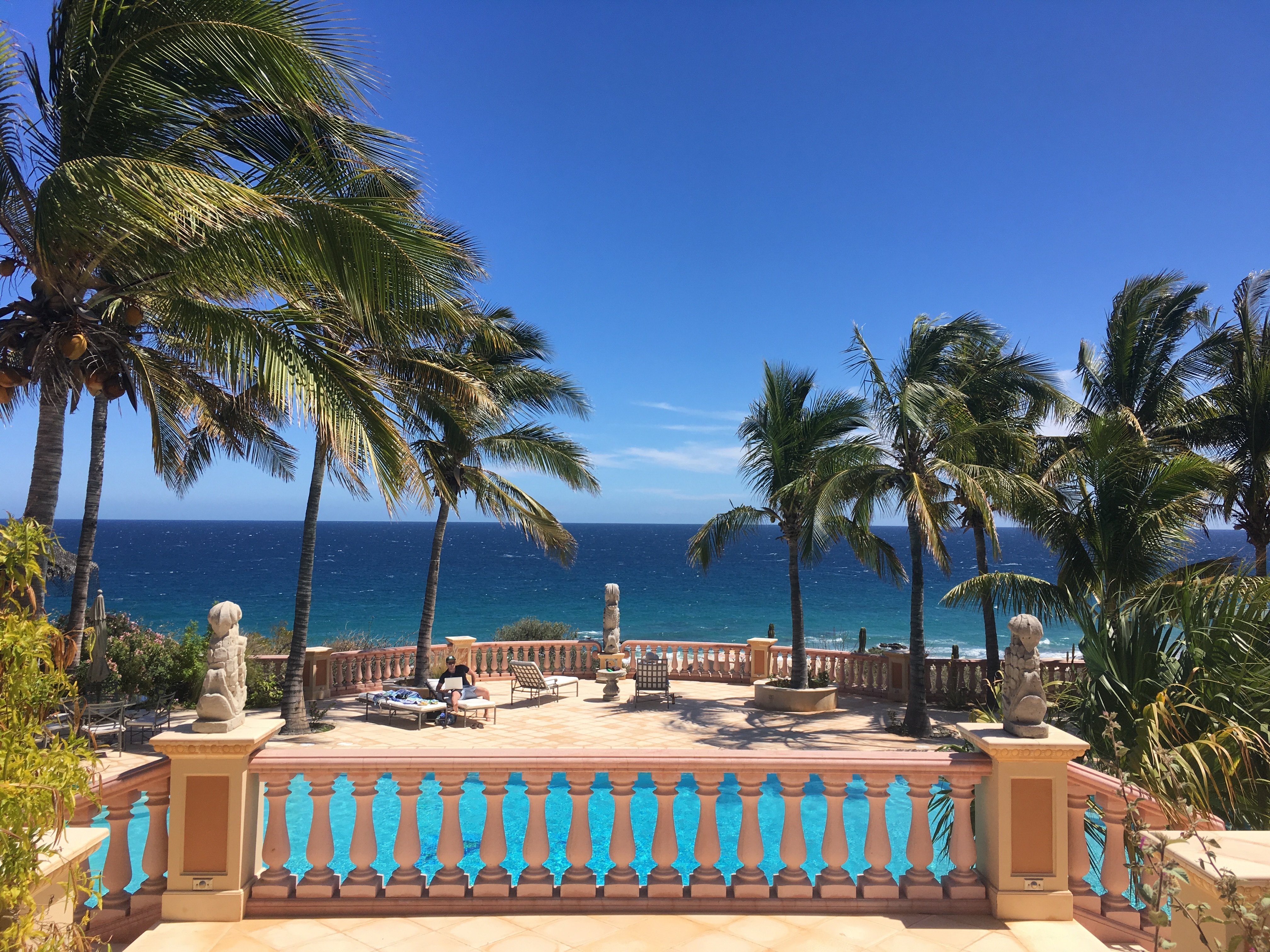 Villa del Faro-泳池