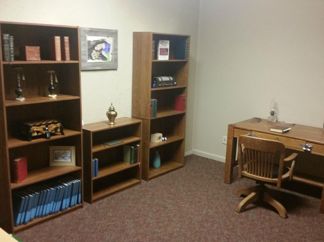 Tontitown旅游景点-The Room - NWA