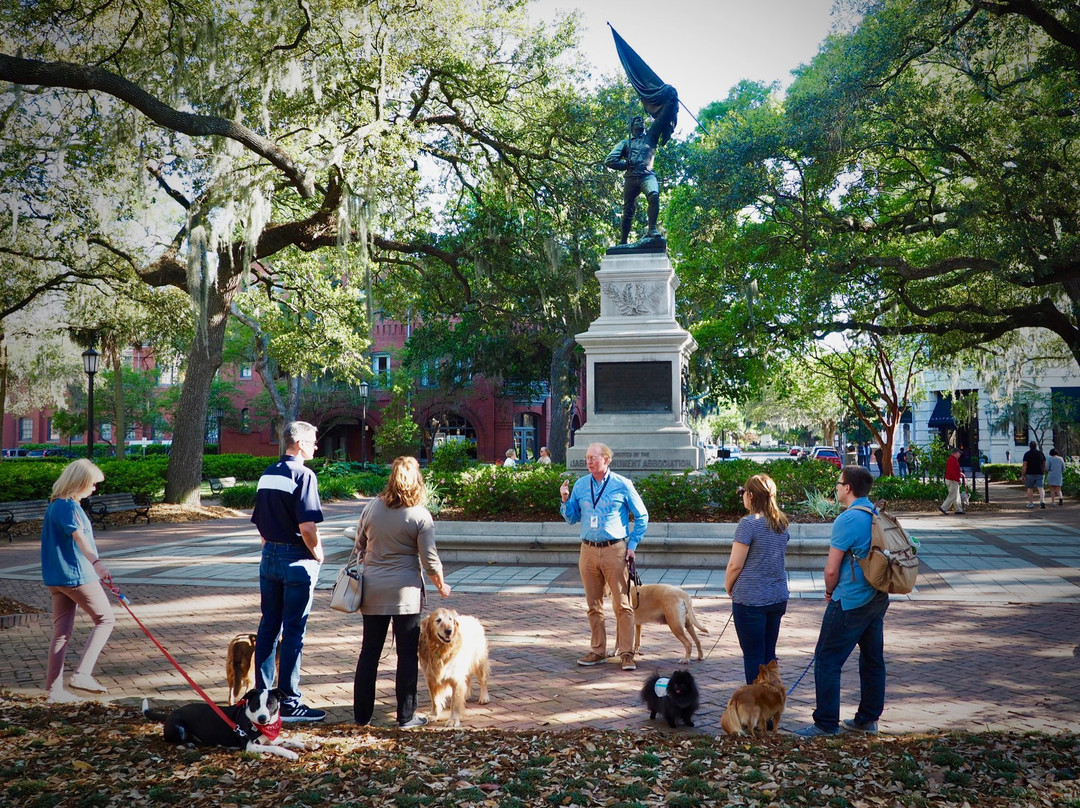 Oliver Bentleys Historic Dog Walk Tour-萨凡纳必去景点