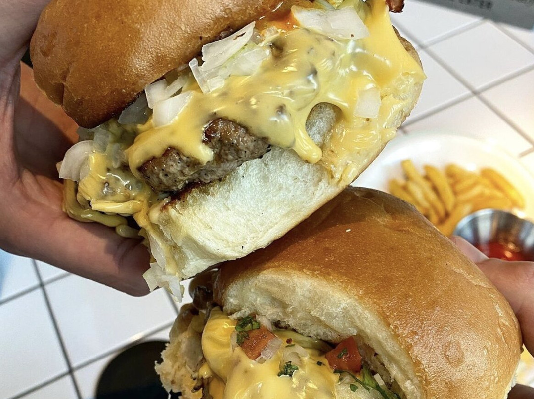 BROOKS Eats & Drinks