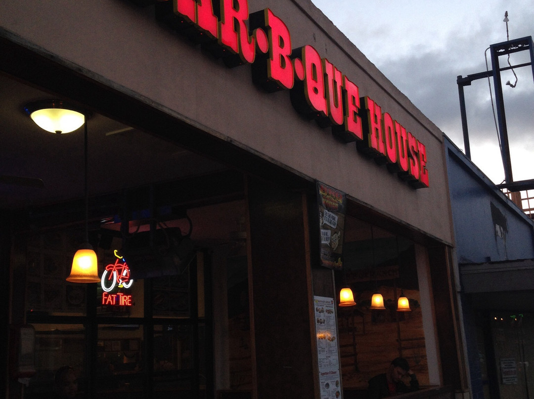 BBQ House Bar & Grill