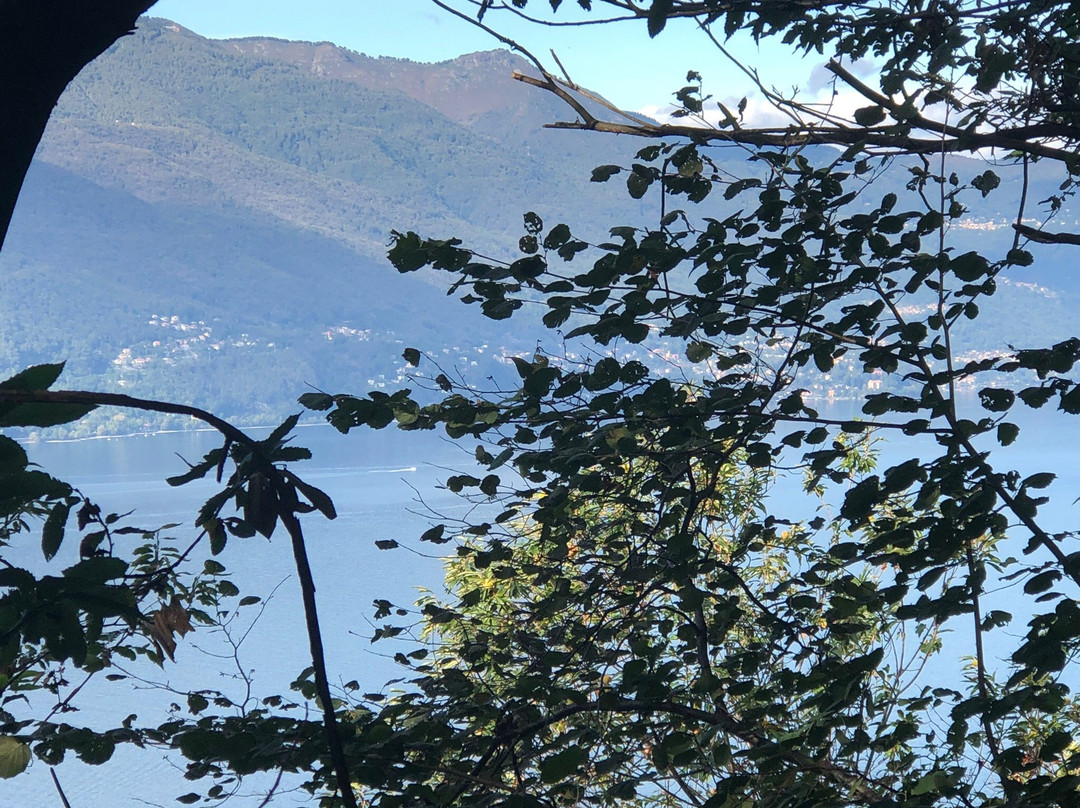 Sentiero del Piazzo-Laveno-Mombello必去景点