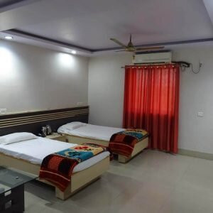 Hotel Aryan International主图