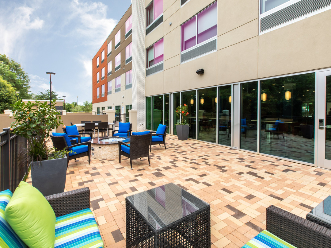 Holiday Inn Express & Suites Greenville S - Piedmont By IHG主图