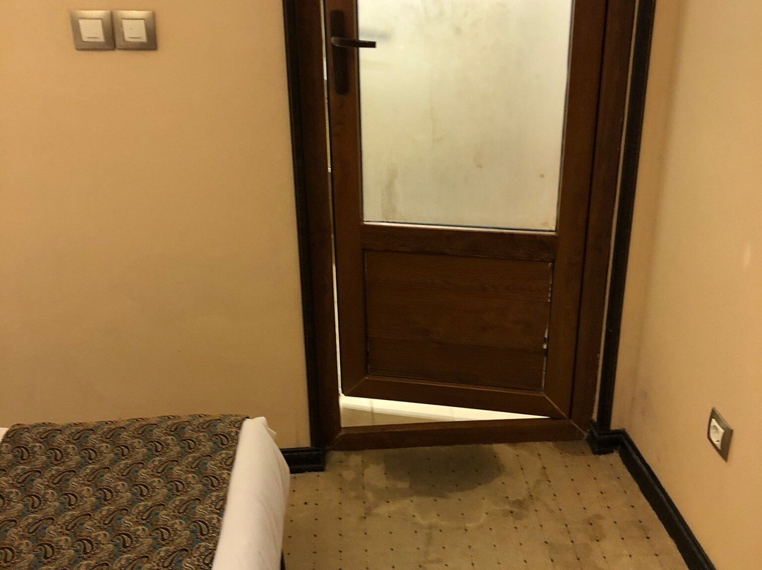 Karimkhan Hotel主图