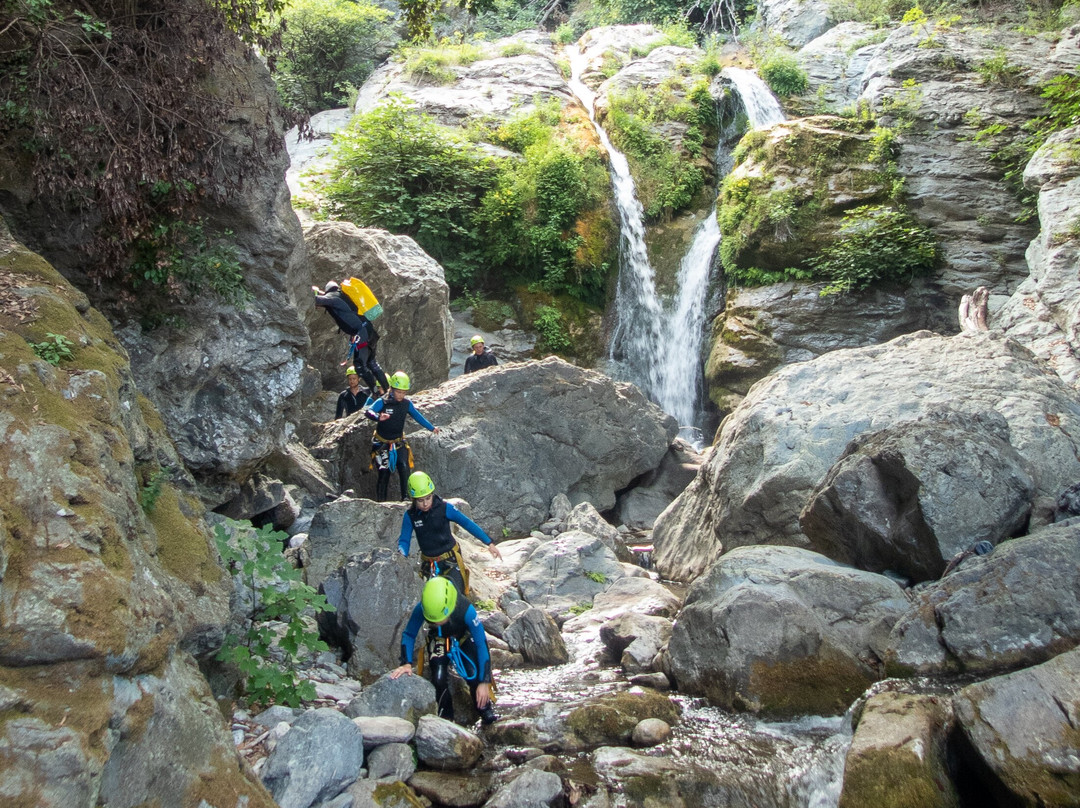Cascade Du Buccatoghju-Santa-Maria-Poggio必去景点