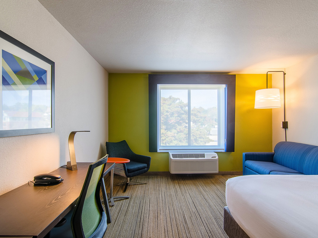 Holiday Inn Express & Suites Atchison By IHG主图