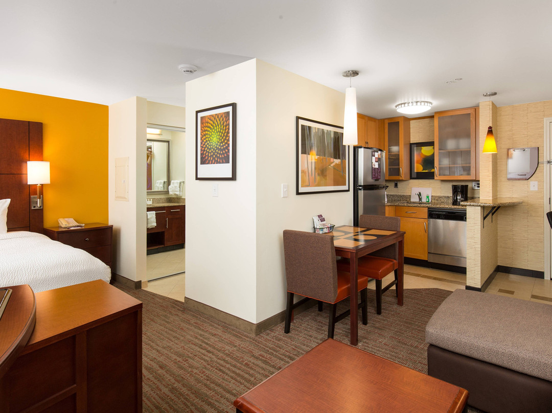Residence Inn by Marriott Springfield Old Keene Mill主图