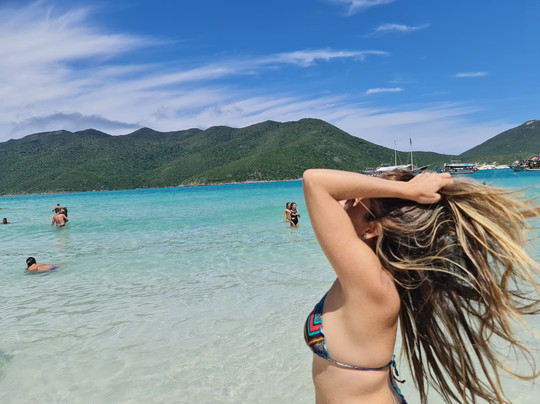 Embarcacao Capitao Gancho-阿拉伊阿尔港必去景点