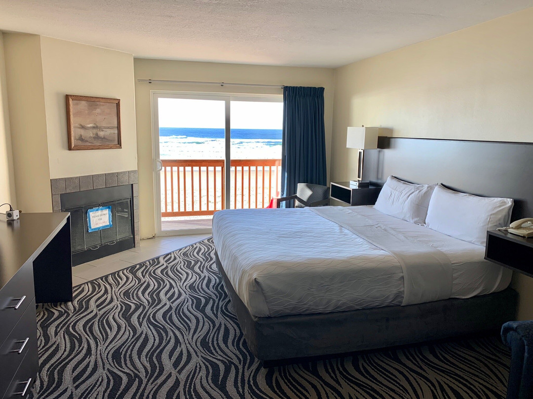 Tradewinds Motel主图