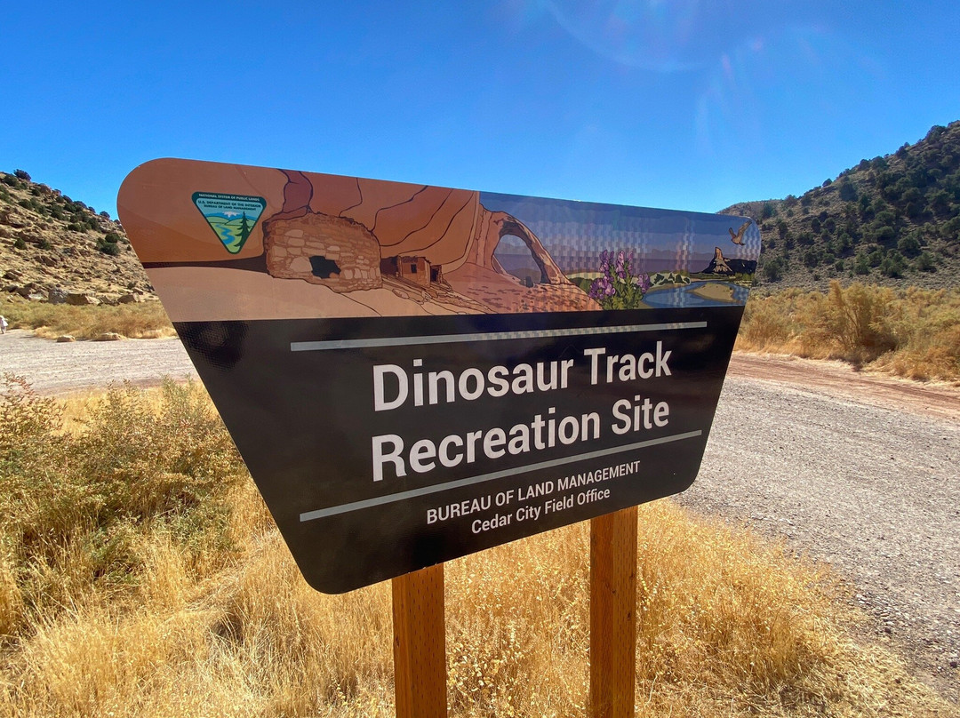 Dinosaur Footprint Parowan Gap-Parowan必去景点