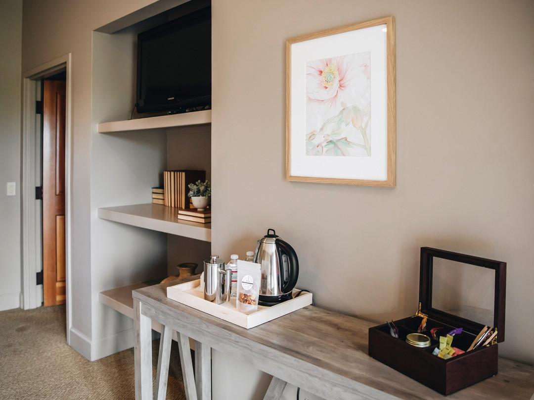 Seven Branches Venue and Inn主图