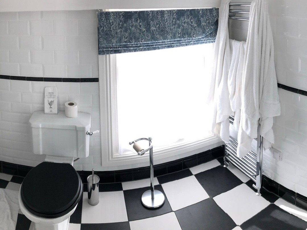 清教徒酒店主图