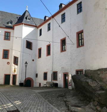 Perla Castrum-Schwarzenberg必去景点