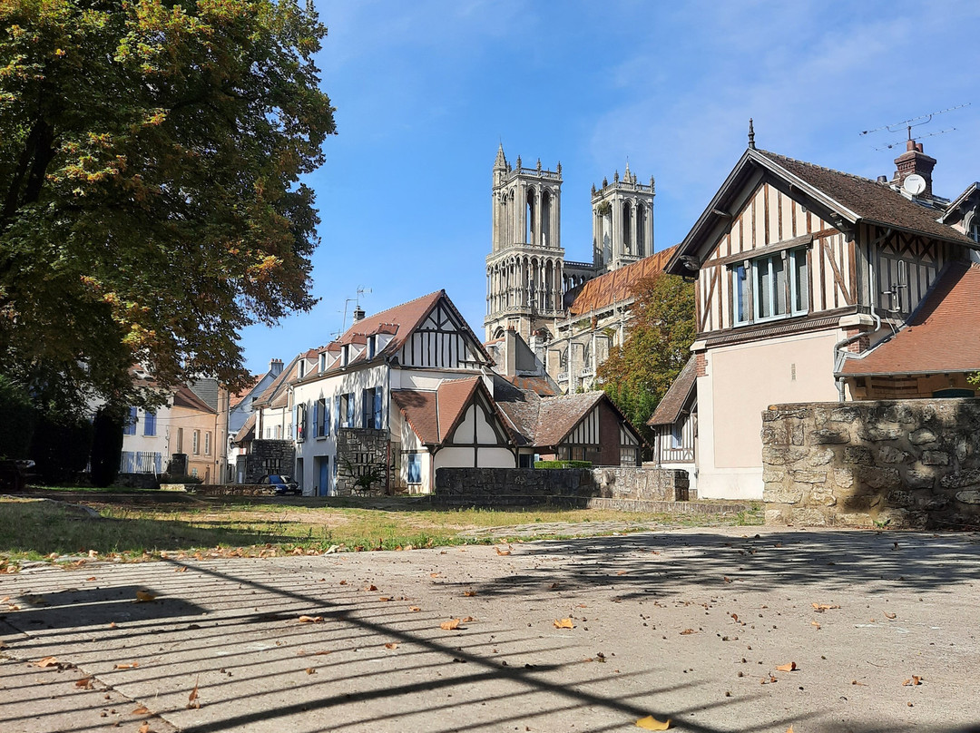 Collegiale Notre-Dame de Mantes-la-Jolie景点图片