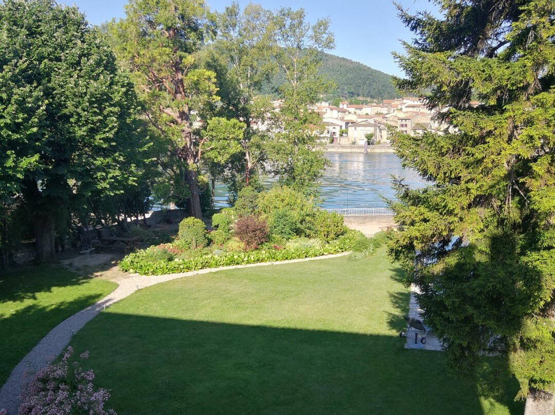Villa Rhôna主图