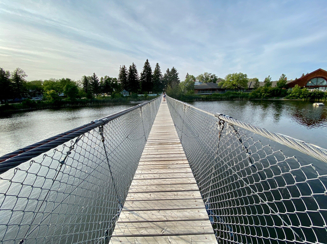 Wolseley Swinging Bridge-Wolseley必去景点